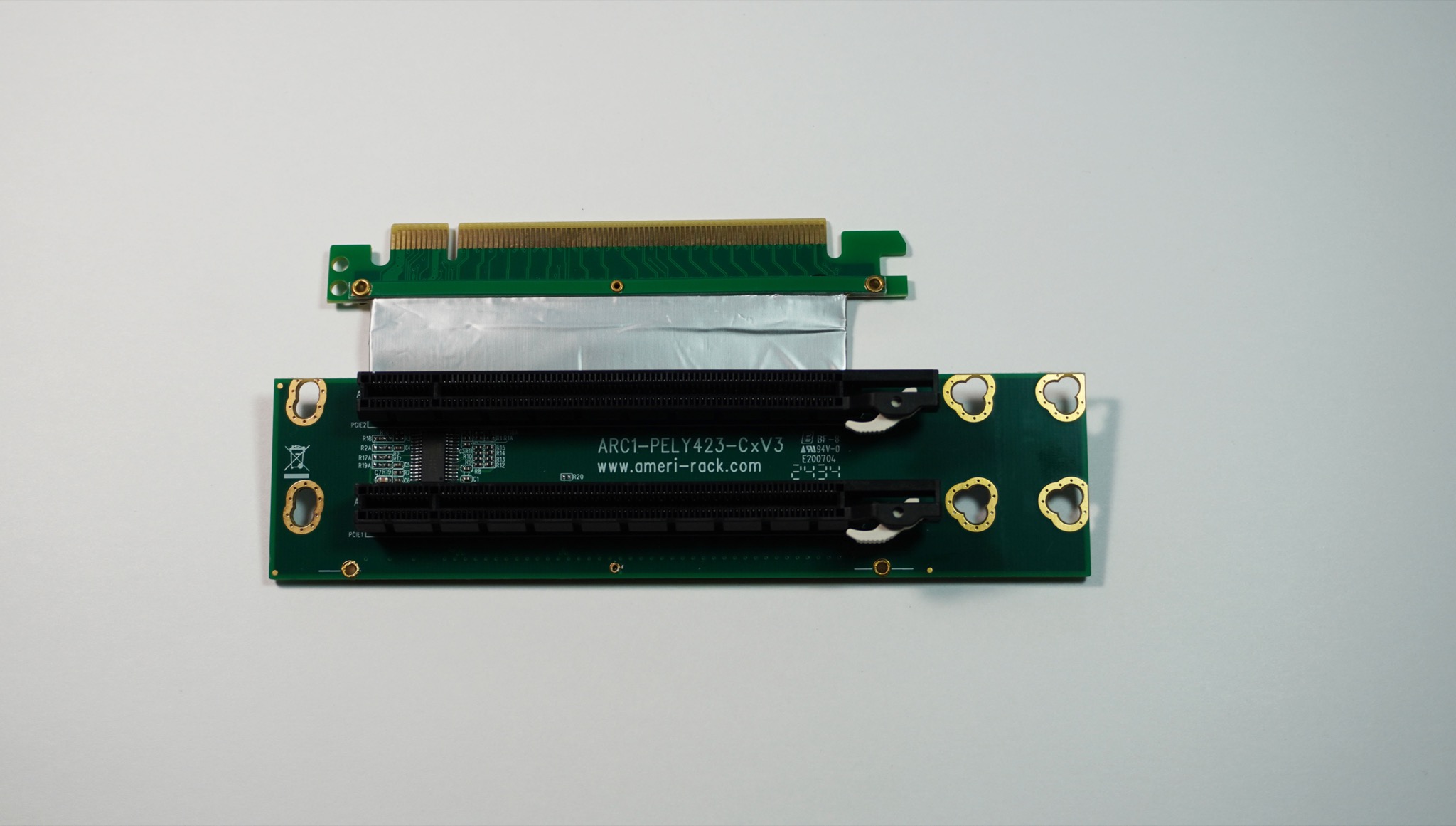 ARC1-PELY423-C5V3 · PCIe x16 bifurcated flexible riser, 5 cm ribbon