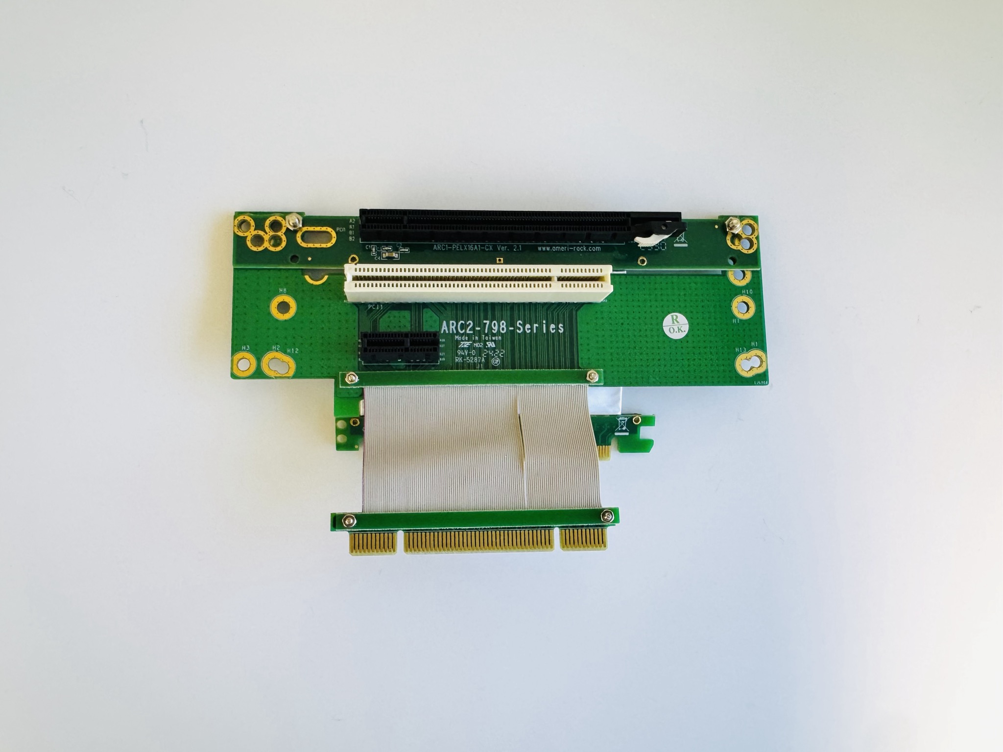 ARC2-798-X16P3C5X1 · 2U riser card