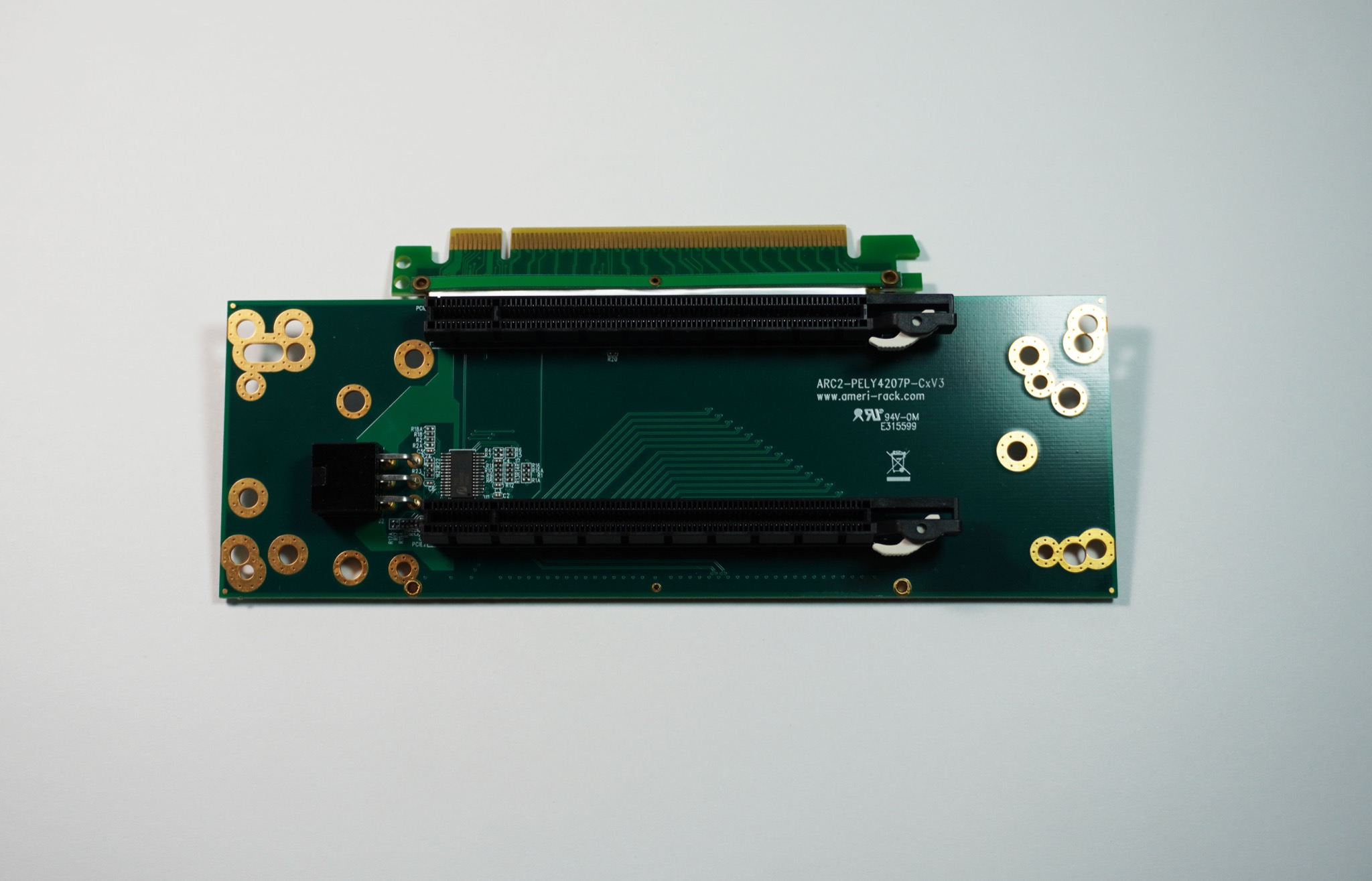 ARC2-PELY4207P-C5V3 · 2U PCIe x16 bifurcated flexible riser, 5 cm ribbon