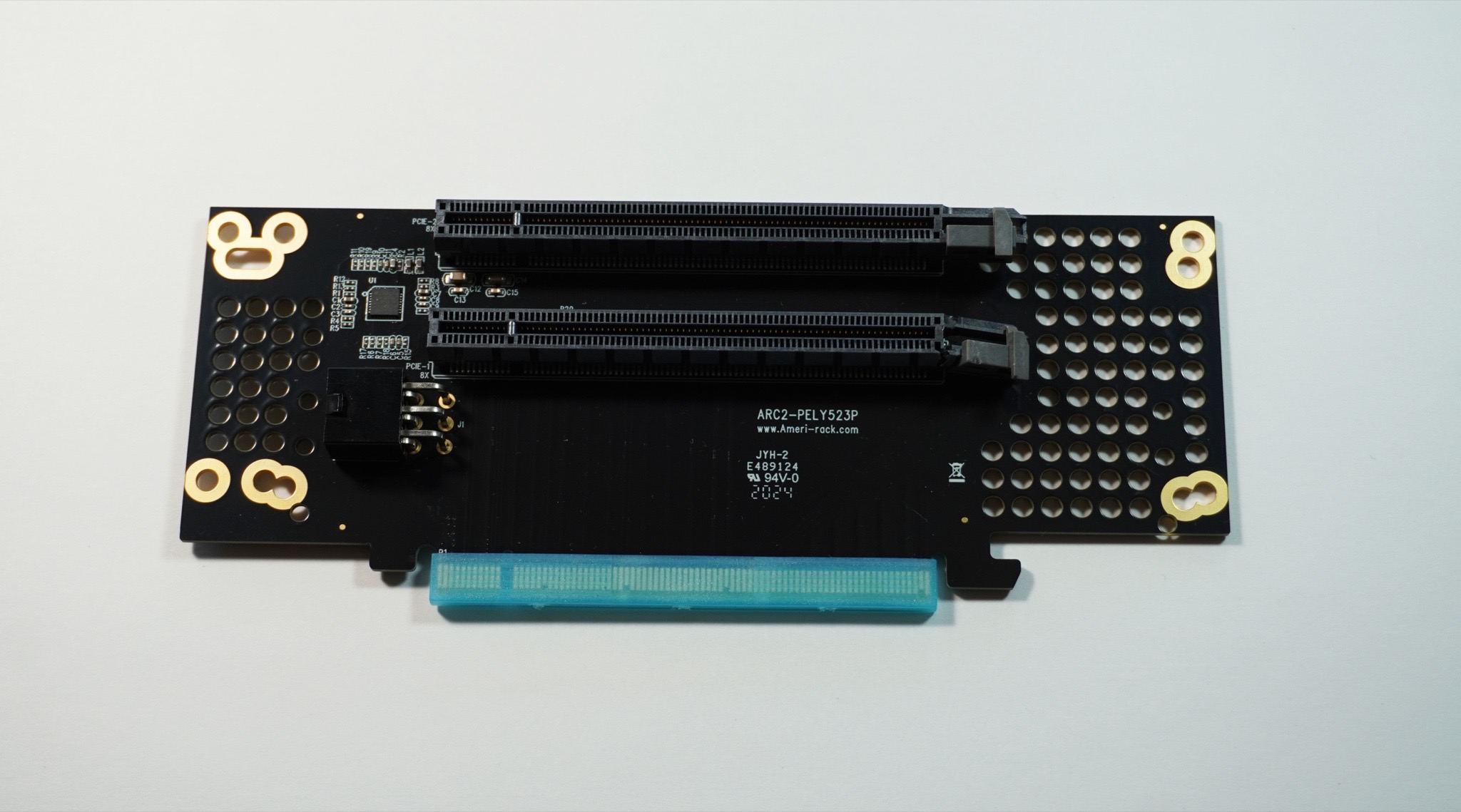 ARC2-PELY523P1 · 2U PCIe x16 bifurcated riser, dual x16 at x8, x8