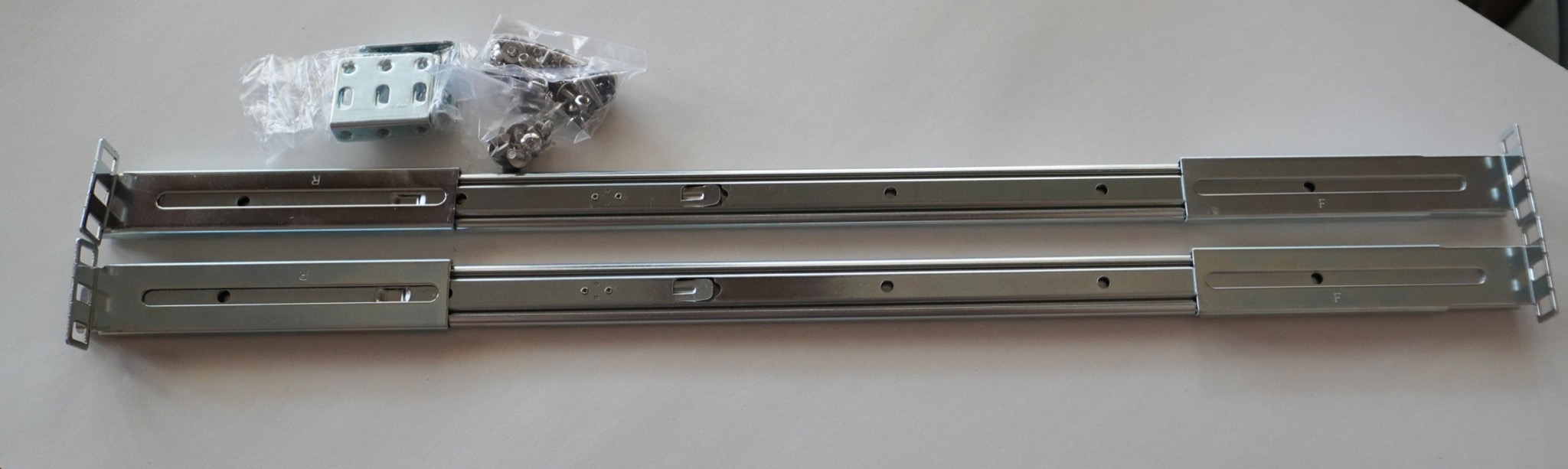 ASL-1U2403 · 1U 24 in 3-section solid-bearing rail, ultra-slim
